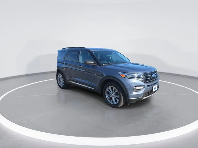 Used 2021 Blue Ford XLT image 2