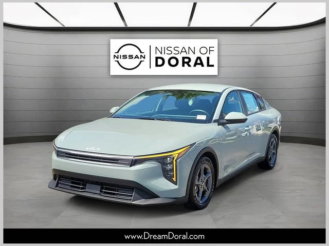 Used 2025 Gray Kia LXS image 1