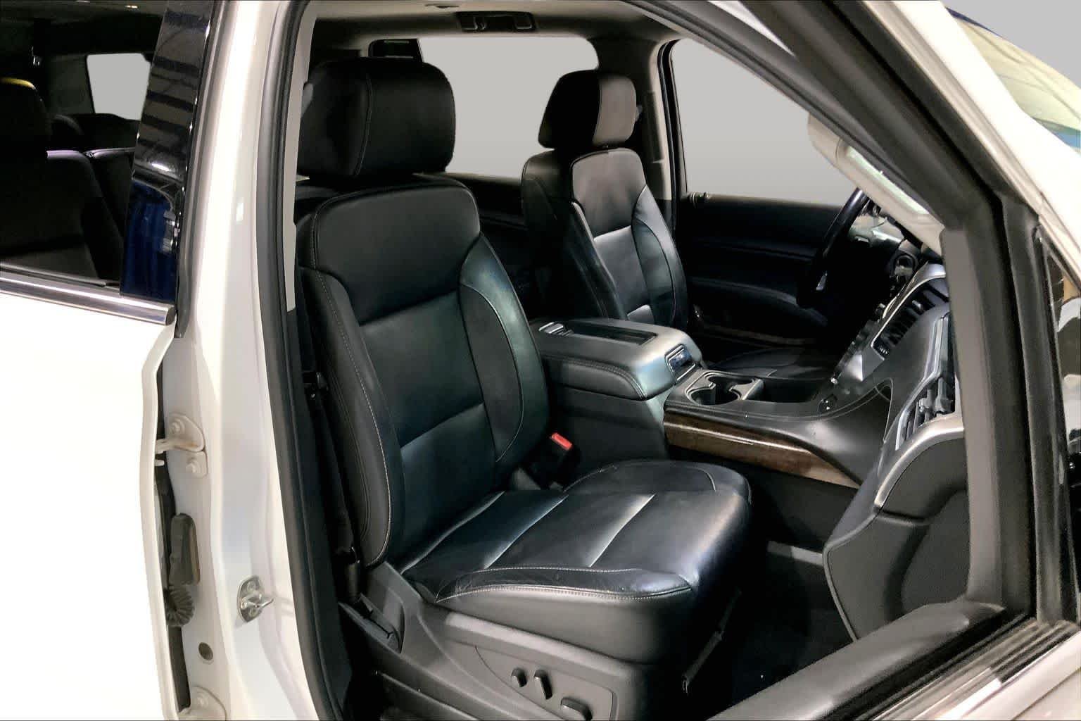 Used 2019 Summit White Chevrolet LT image 8
