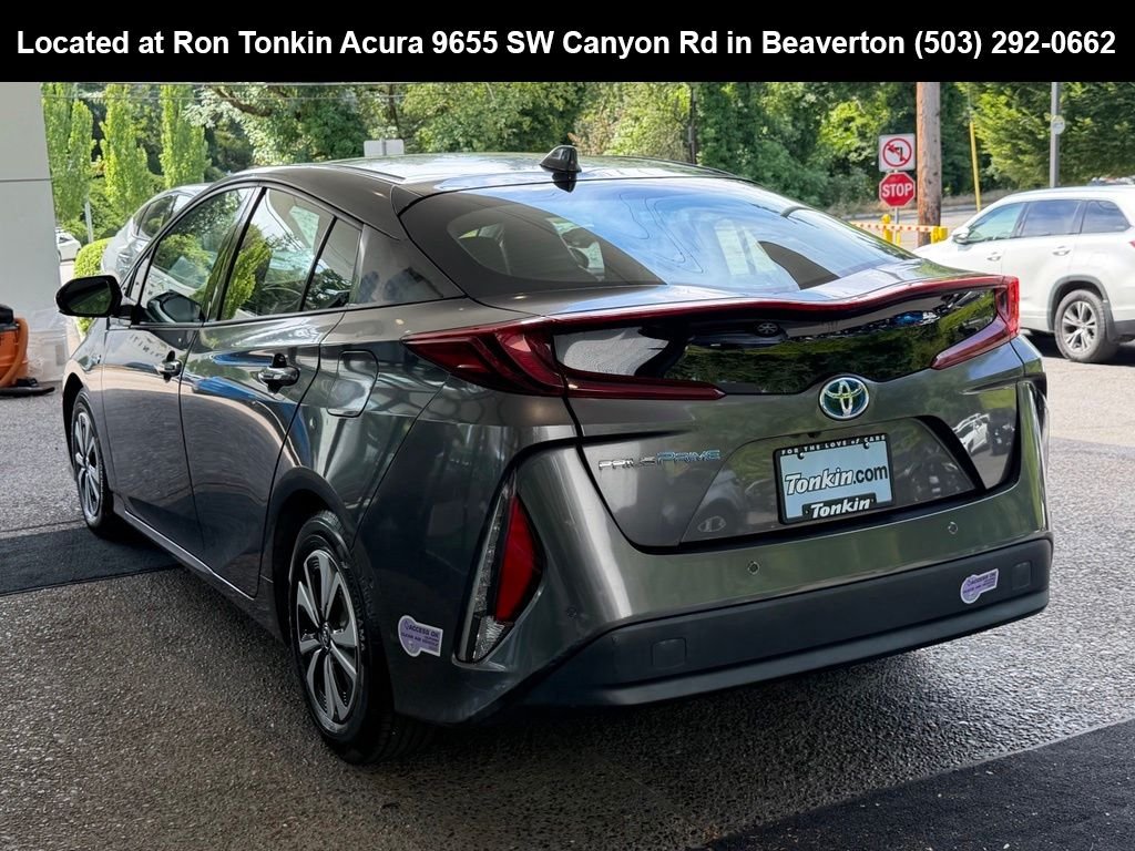 Used 2019 Magnetic Gray Metallic Toyota Advanced image 5