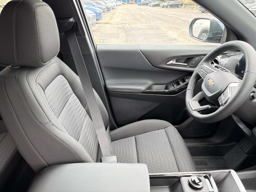 2026 Chevrolet Equinox LT - Photo 12