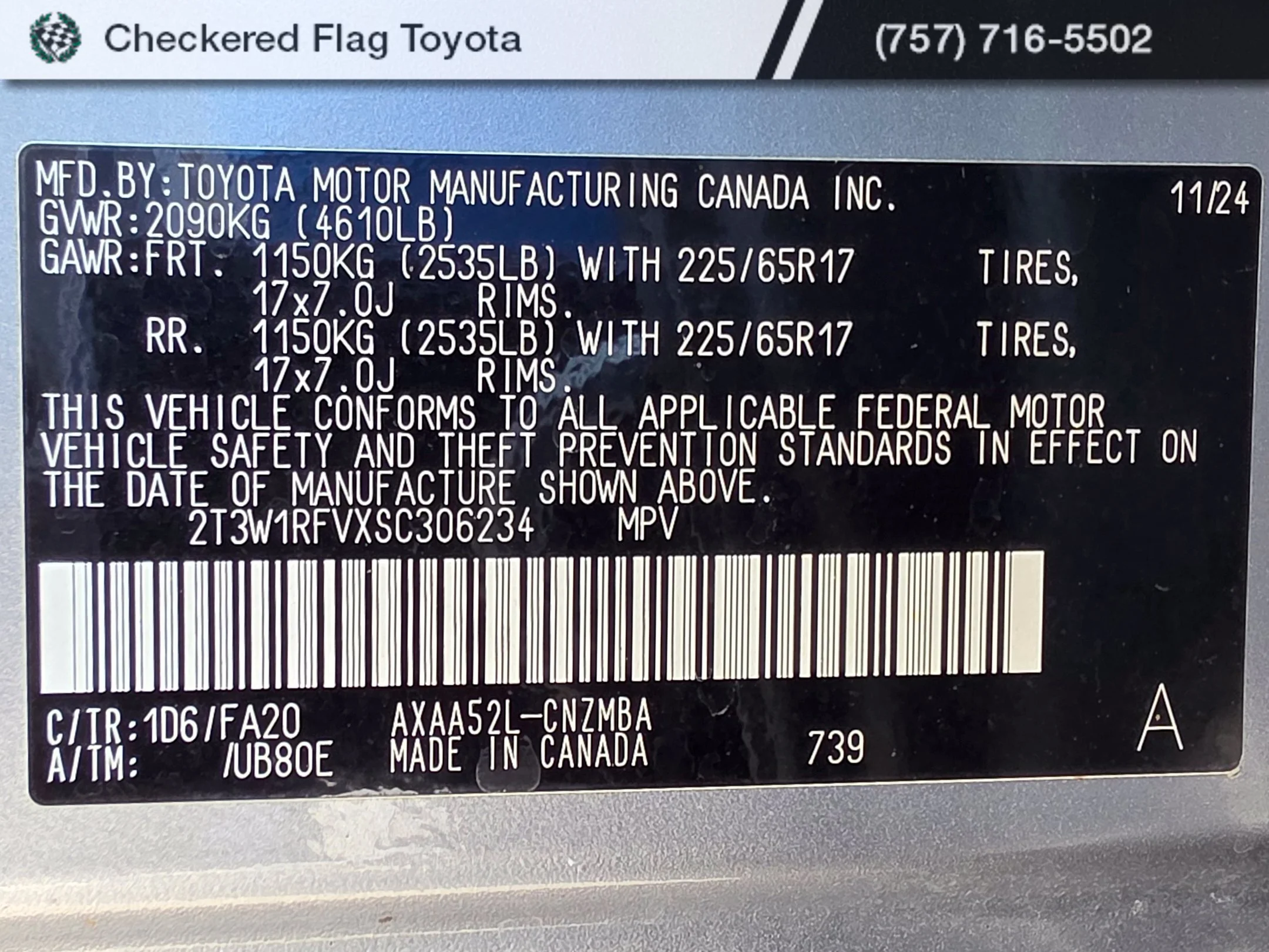Used 2025 Silver Sky Metallic Toyota XLE image 29