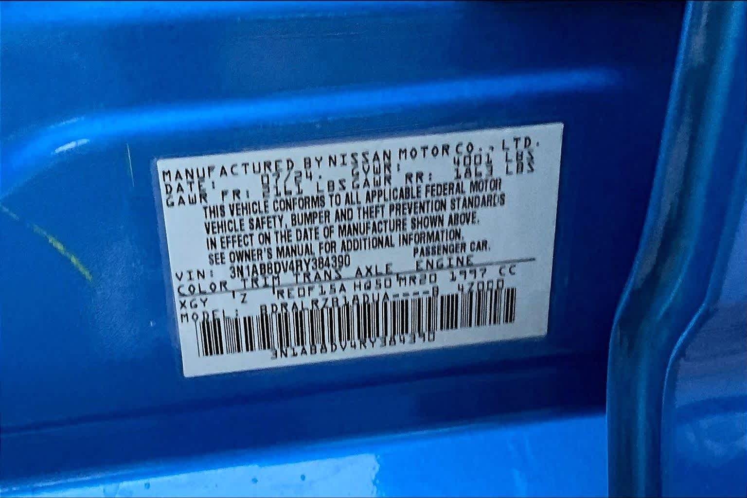 Used 2024 Electric Blue Metallic/Super Black Nissan SR image 35