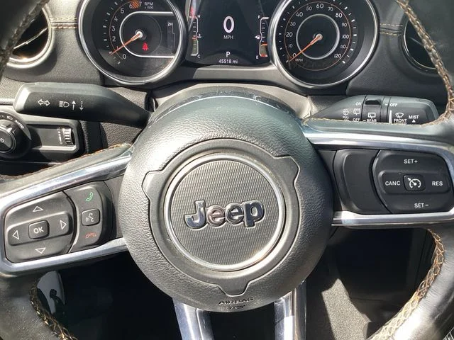 Certified Used 2023 Bright White Clearcoat Jeep Altitude image 12