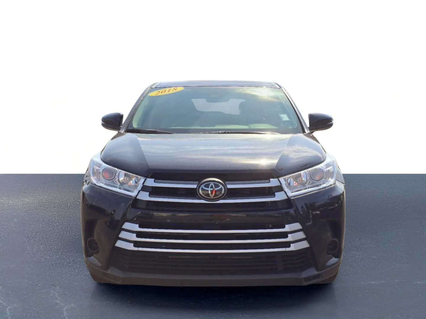 Used 2018 Midnight Black Metallic Toyota LE image 2