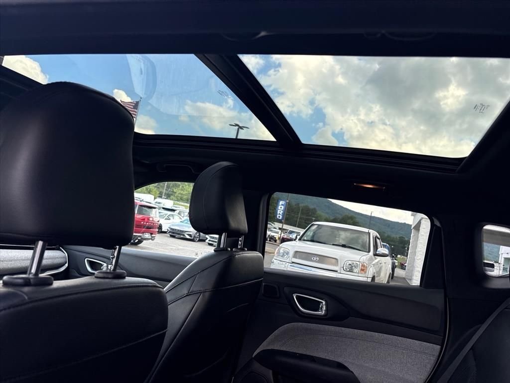 2025 Jeep Compass Latitude - Photo 13