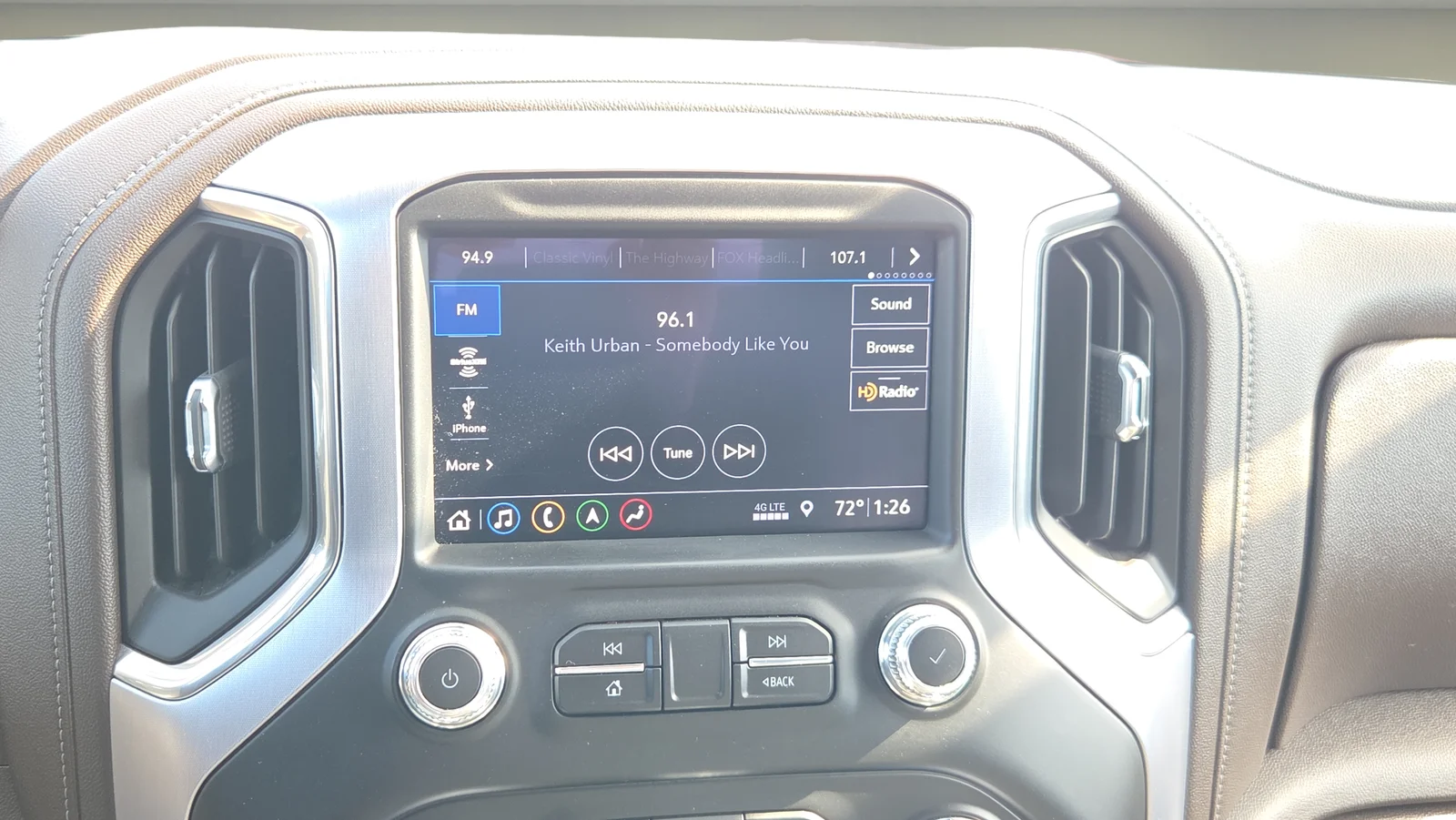 Used 2019 Red GMC SLT image 10