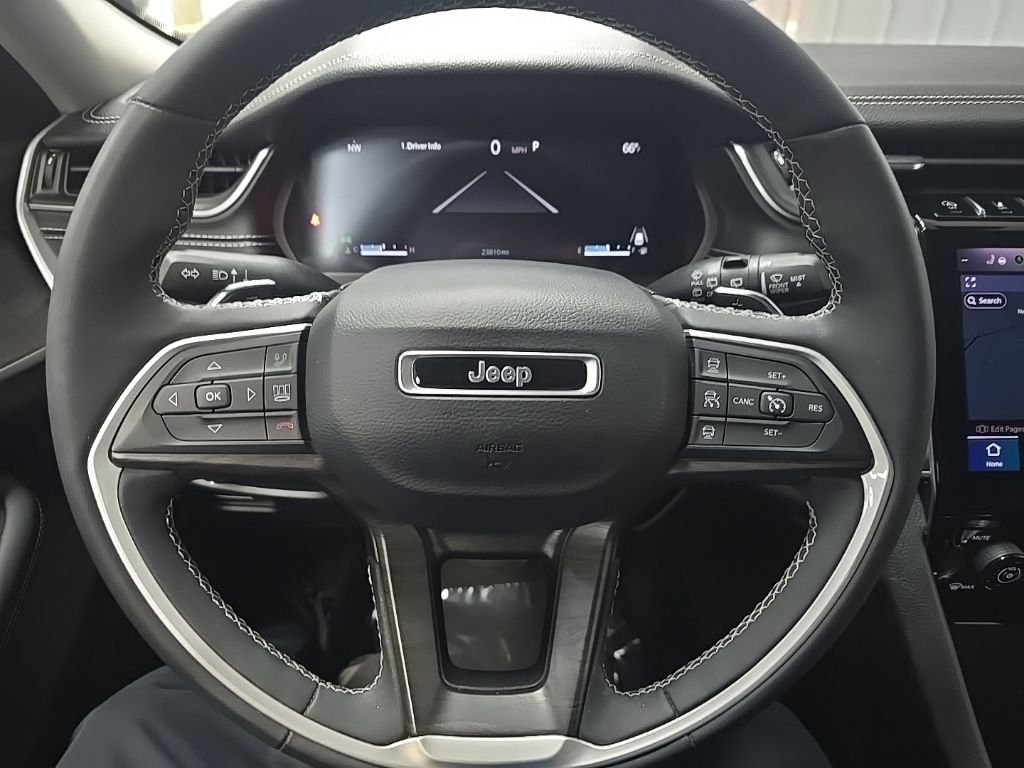 Used 2023 Bright White Clearcoat Jeep Limited image 21