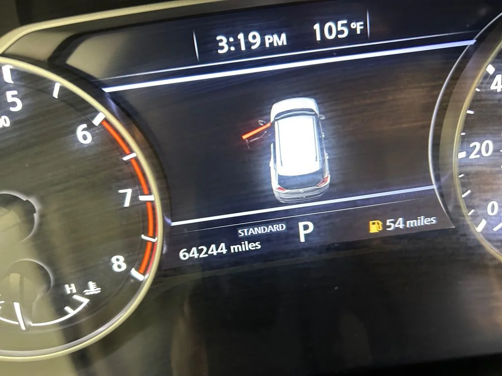 Used 2023 Gray Nissan S image 10