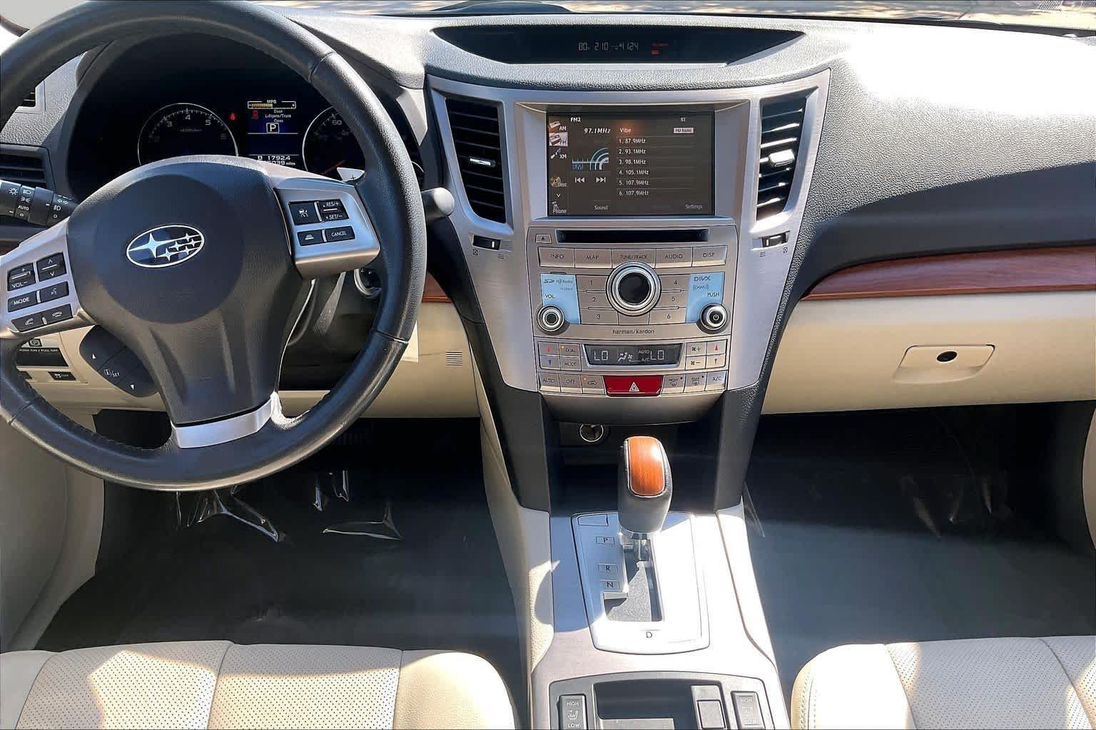 Used 2014 Twilight Blue Metallic Subaru 2.5i Limited image 16
