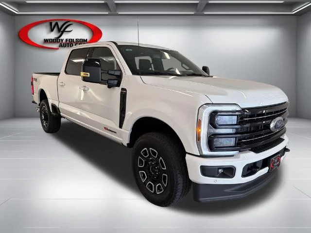 New 2026 Star White Metallic Tri-Coat Ford F-250® Platinum® image 21