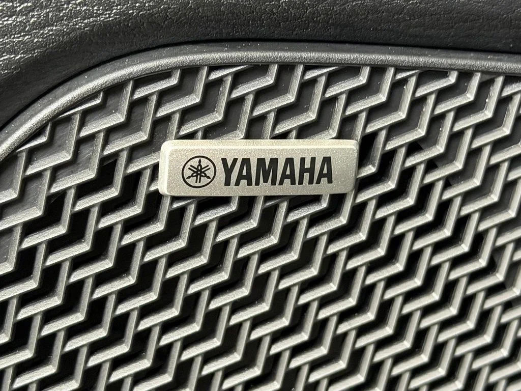 Used 2025 Black Mitsubishi SE image 39