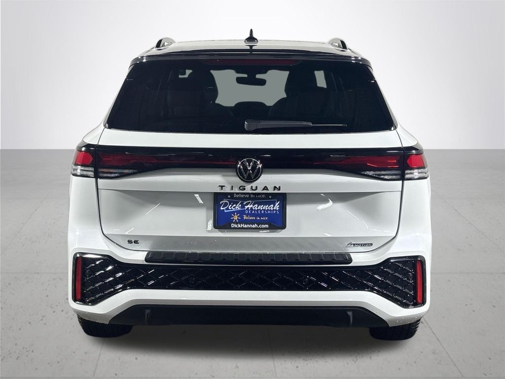 New 2025 Opal White Pearl Volkswagen 2.0T SE R-Line Black image 7