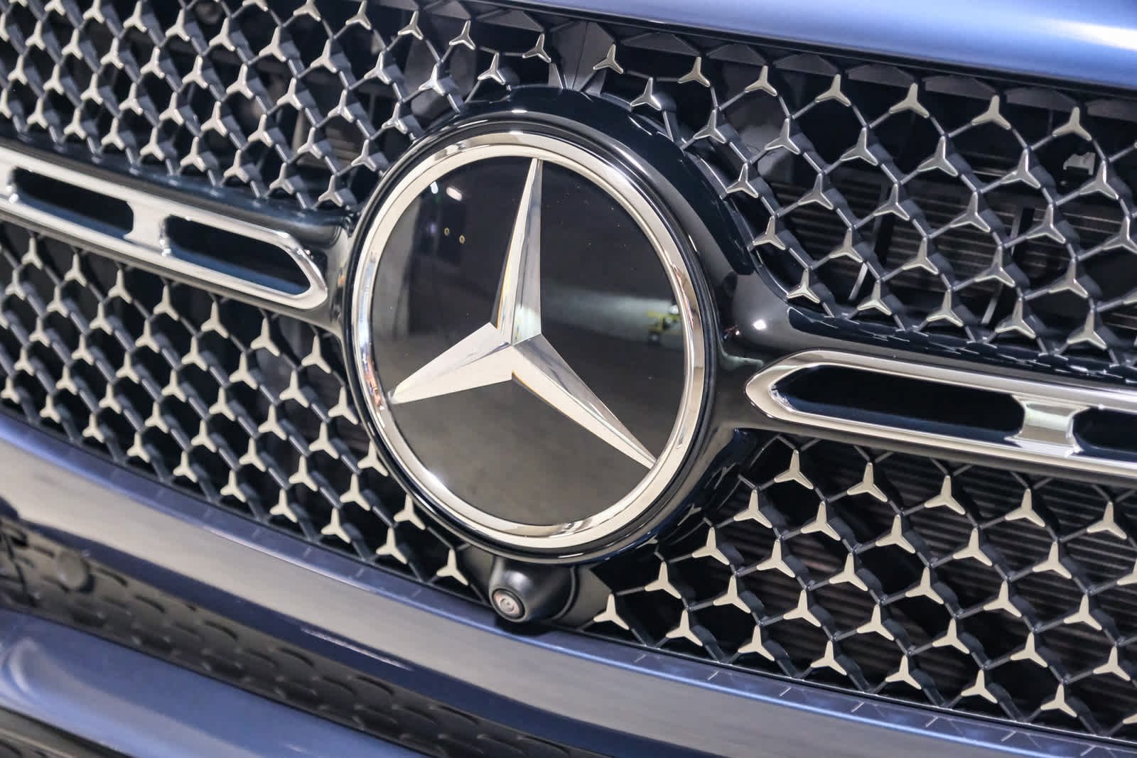 Used 2026 Twilight Blue Metallic Mercedes-Benz GLE 450 image 14