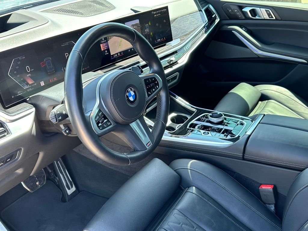 Used 2024 Gray Metallic BMW xDrive40i image 10