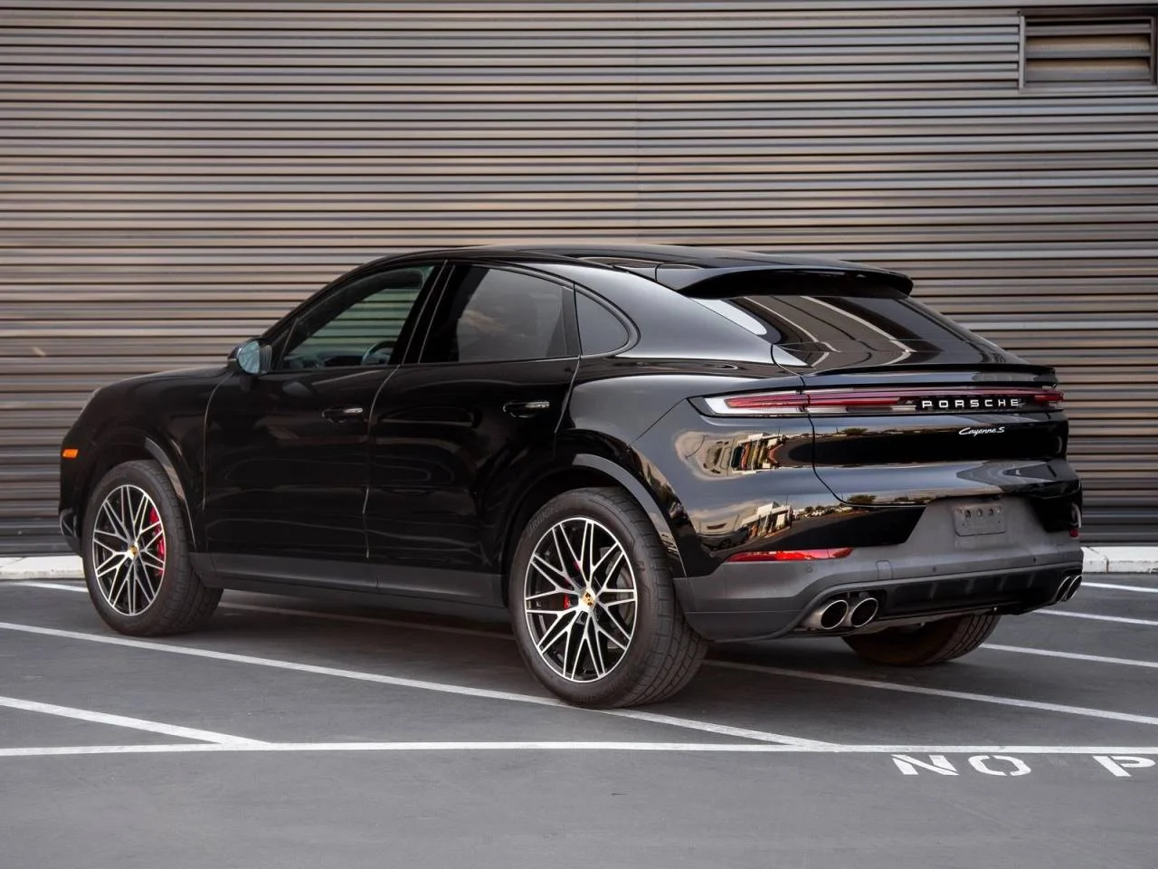 Certified Used 2024  Porsche S image 3