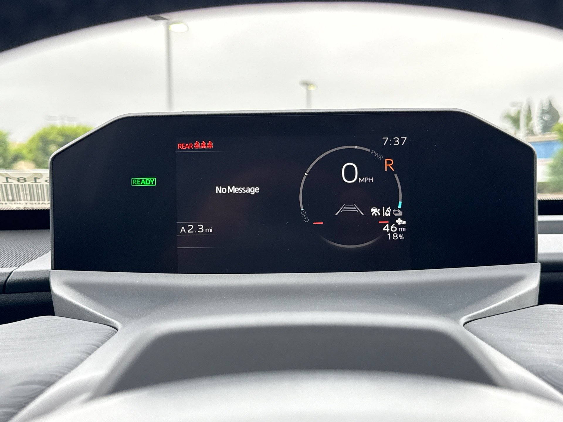 New 2026 Wind Chill Pearl <sup>1</sup> Toyota  SE image 32