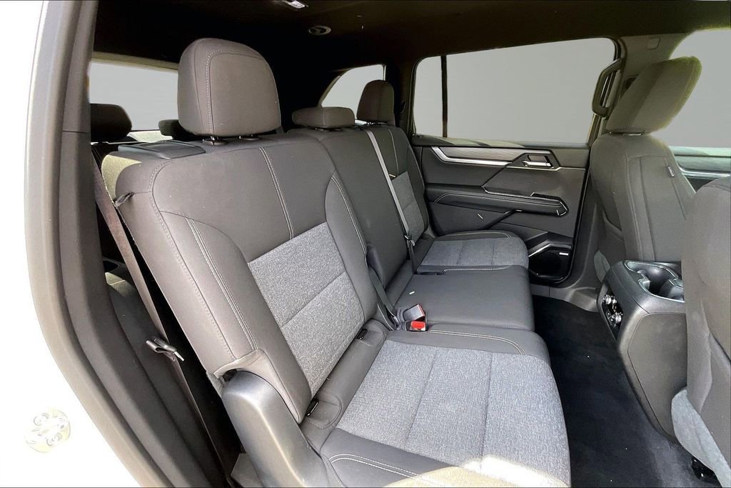 2025 GMC Acadia Elevation - Photo 26