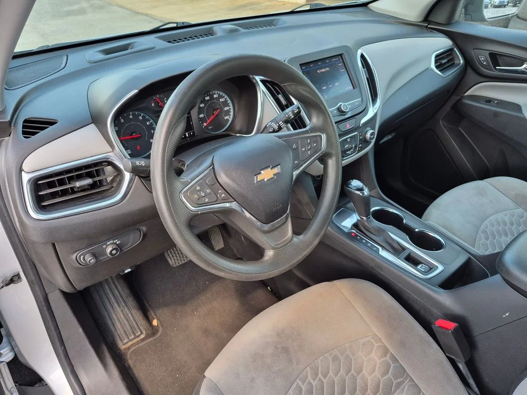 Used 2021 Silver Chevrolet LS image 31