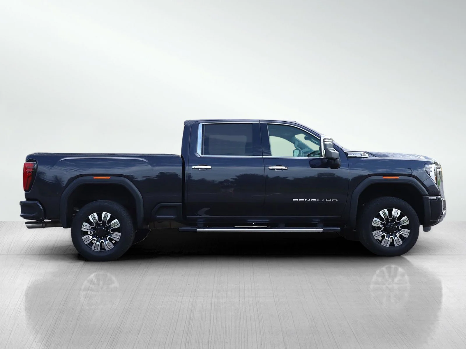 Used 2024 Titanium Rush Metallic GMC Denali image 6