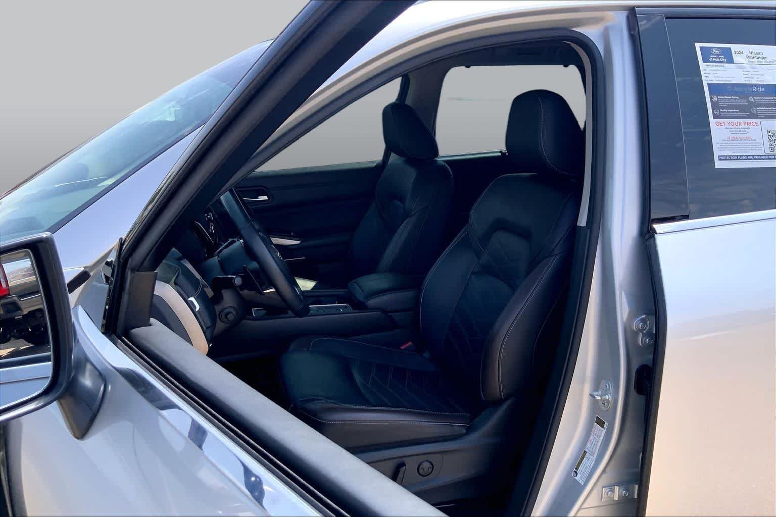 Used 2024 Brilliant Silver Metallic Nissan Platinum image 7