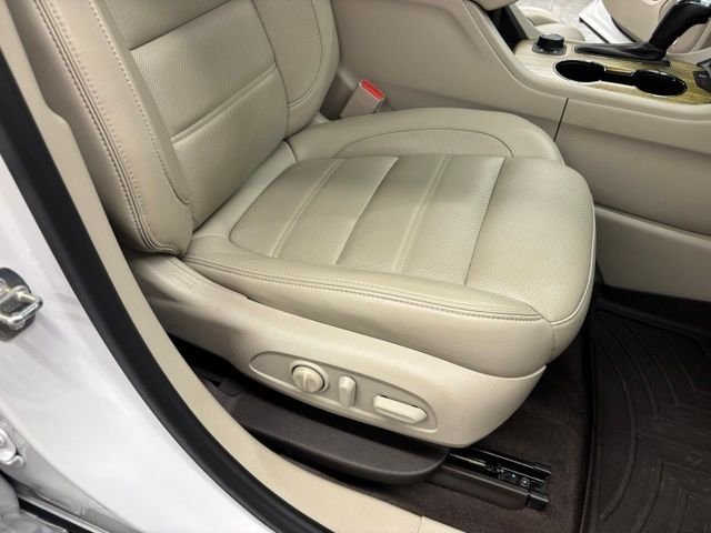 Used 2018 White GMC Denali image 45