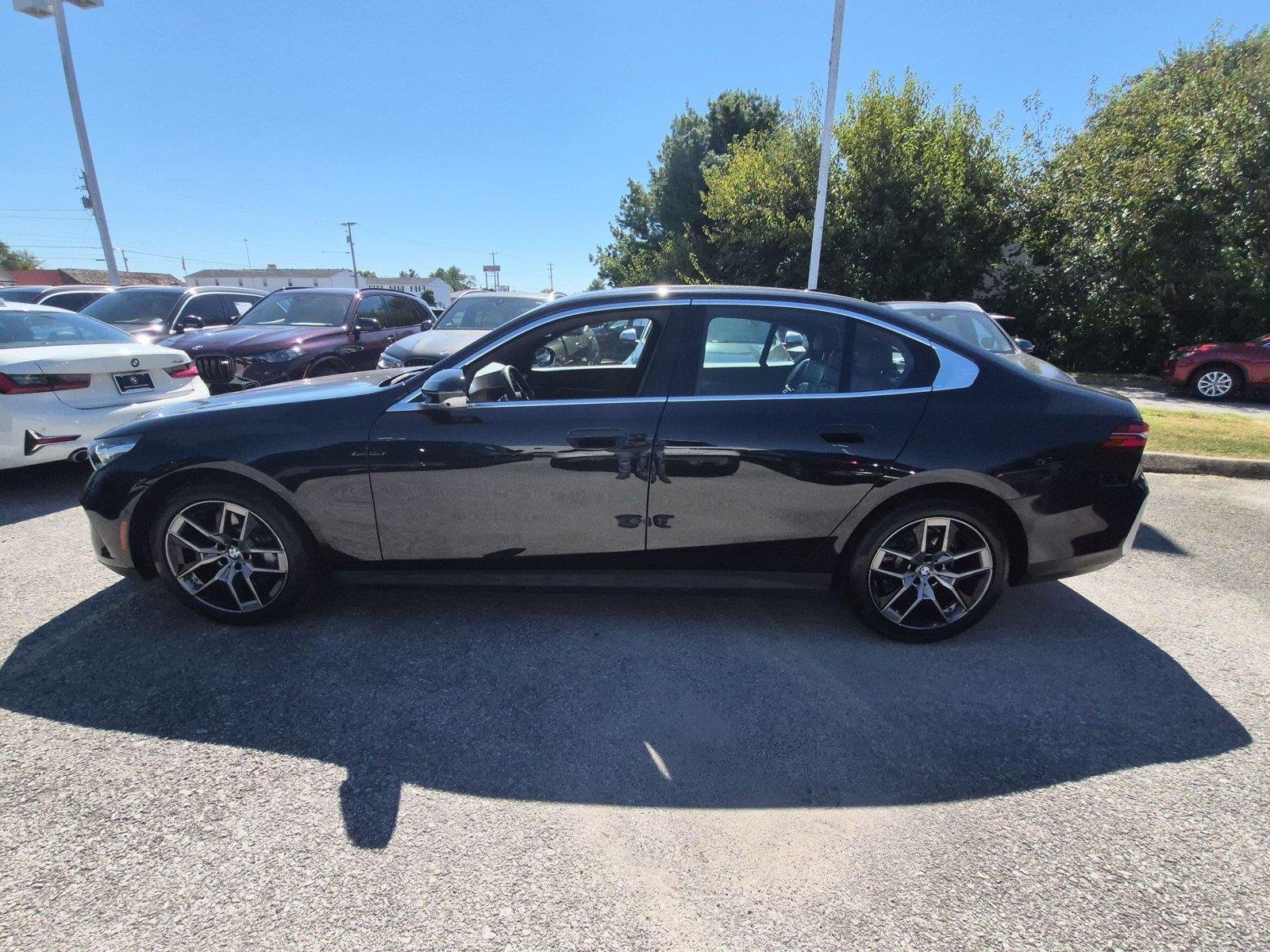 Used 2026 Black Sapphire Metallic BMW 530i image 2