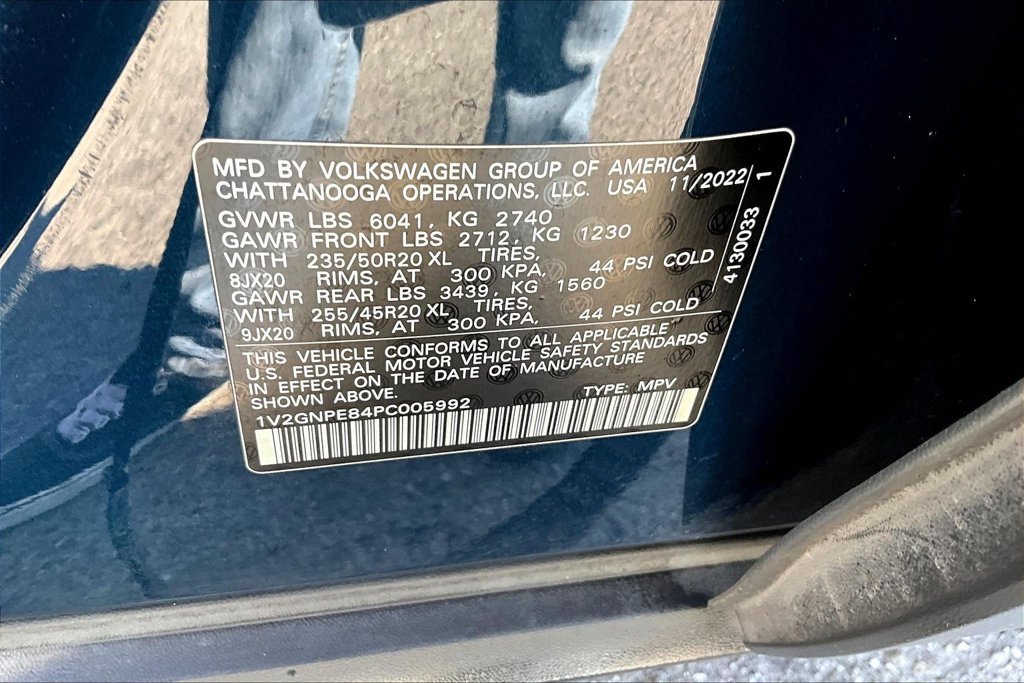 Used 2023 Blue Volkswagen Pro S image 19