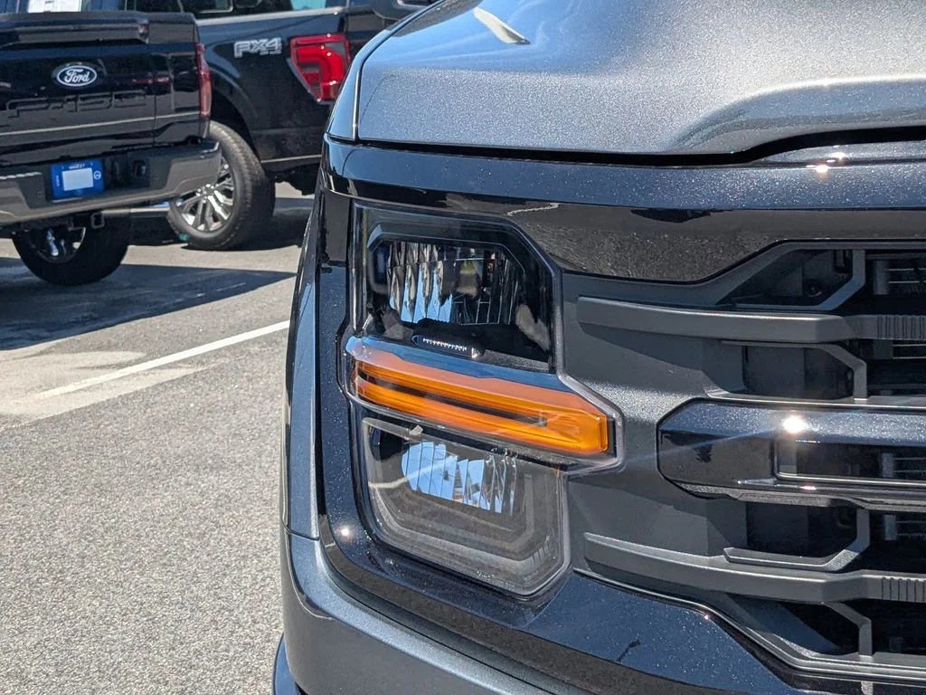 New 2026 Carbonized Gray Metallic Ford XLT image 10