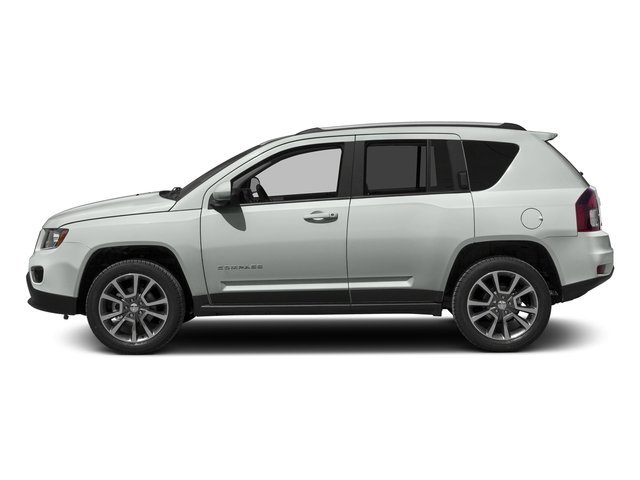 Used 2016 Bright White Clearcoat Jeep Latitude image 3