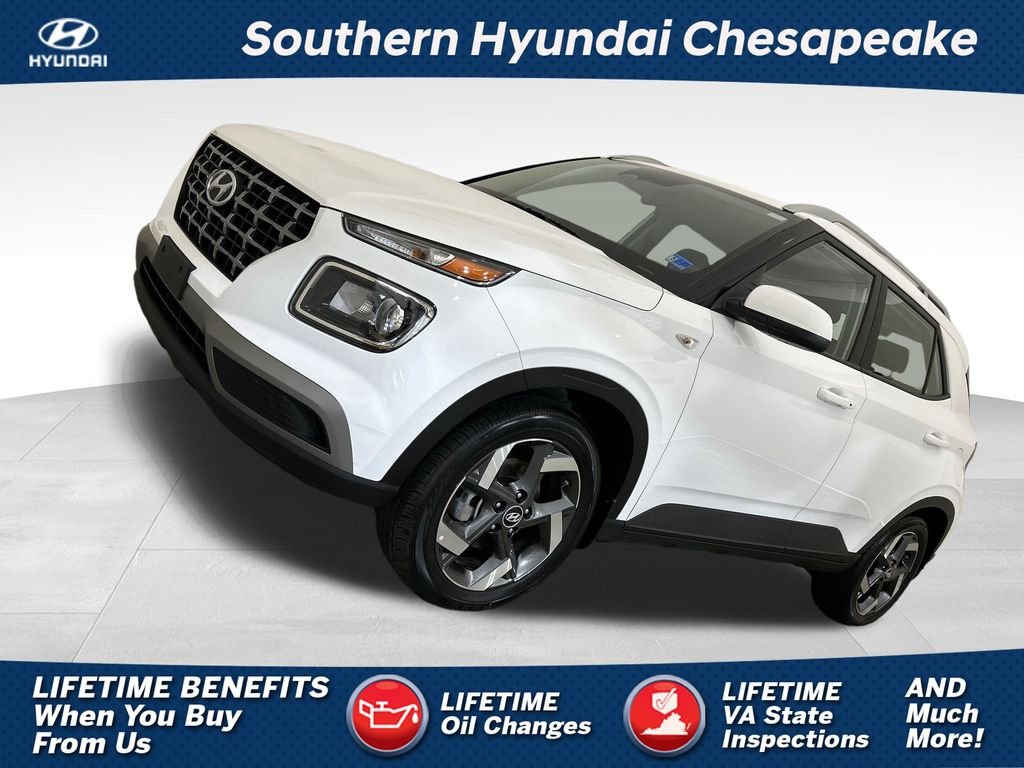 2026 Hyundai Venue SEL w/ 2-Tone Roof IVT's photo