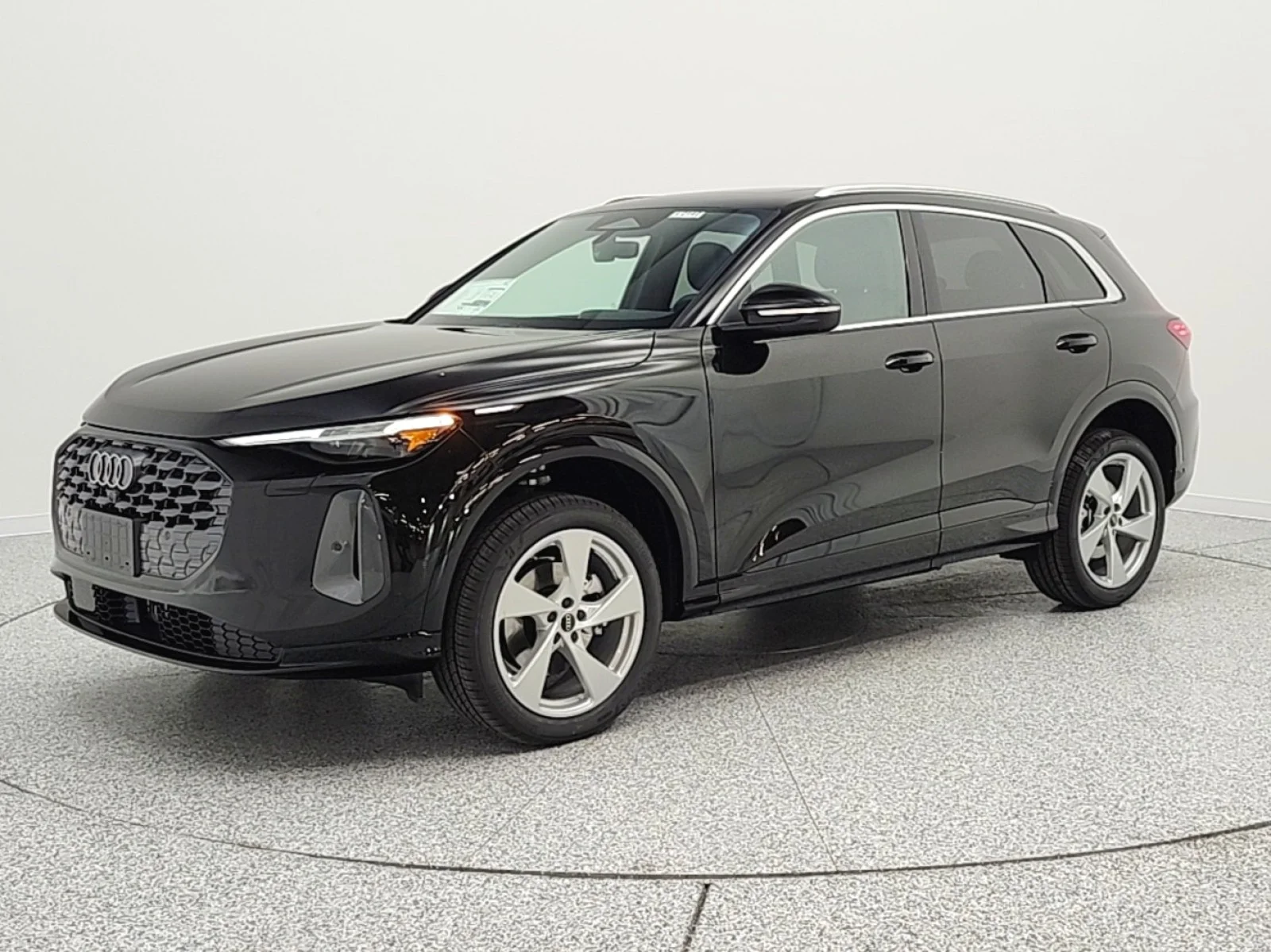 2026 Audi Q5 Premium Plus quattro's photo