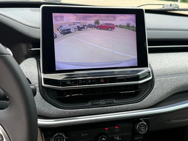 Used 2024 Gray Jeep Latitude image 16