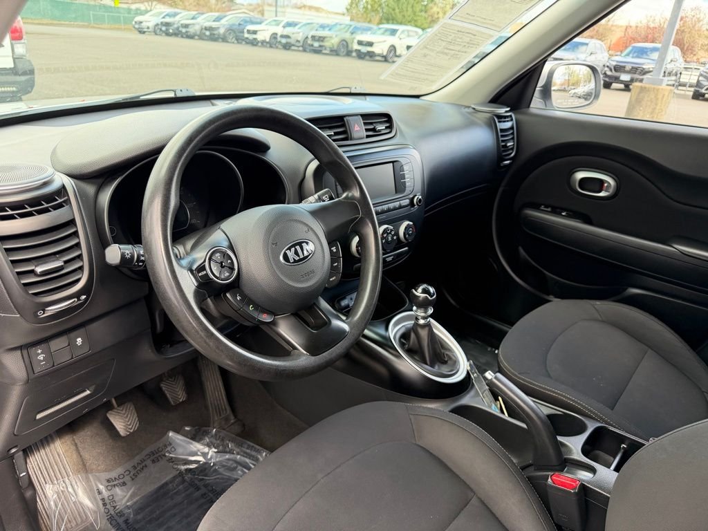 Used 2018 Bright Silver Kia Base image 15