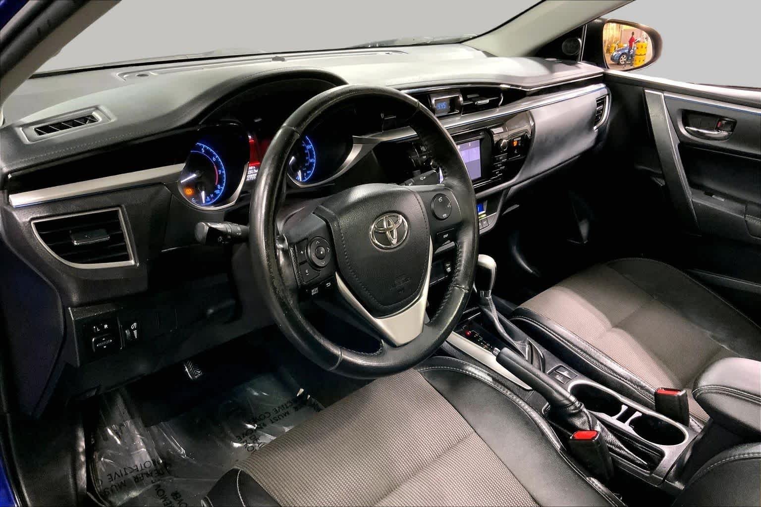 Used 2016 Blue Crush Metallic Toyota S image 18