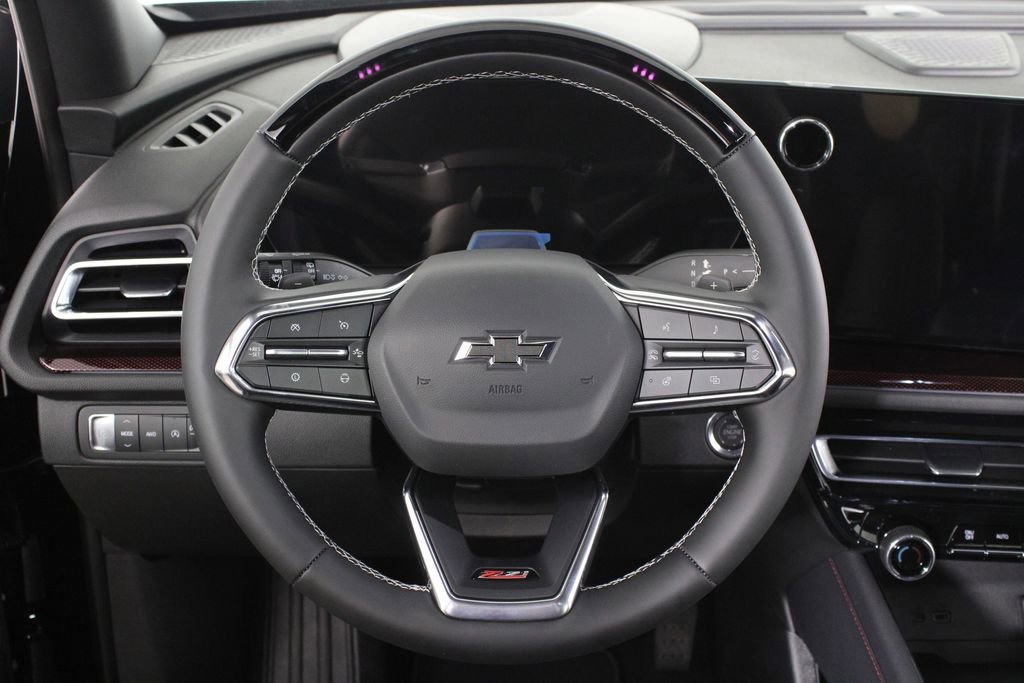 New 2026 Mosaic Black Metallic Chevrolet Z71 image 24