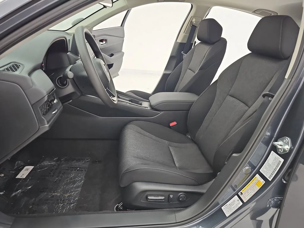New 2026 Meteorite Gray Metallic Honda SE image 19
