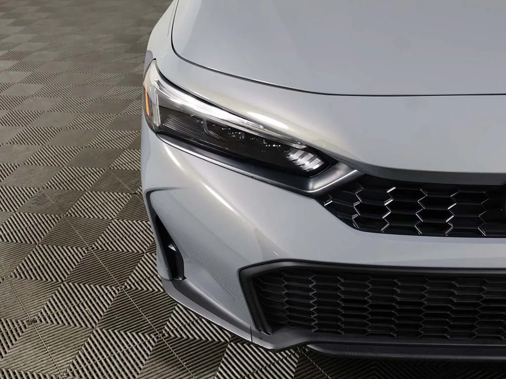 2025 Honda Civic Sport - Photo 11