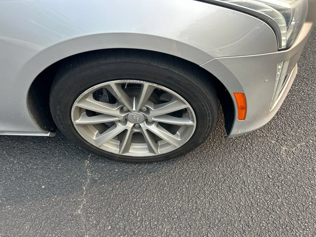 Used 2019 RADIANT SILVER METALLIC Cadillac Luxury RWD image 10