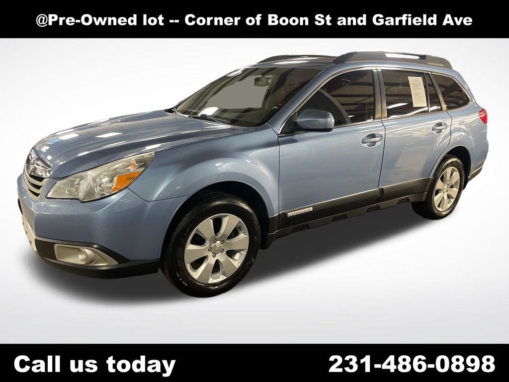 Used 2012  Subaru 2.5i Premium image 1