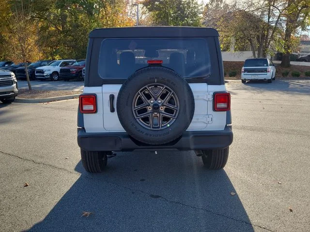 New 2026 Bright White Clear-Coat Exterior Paint Jeep Sport S image 17