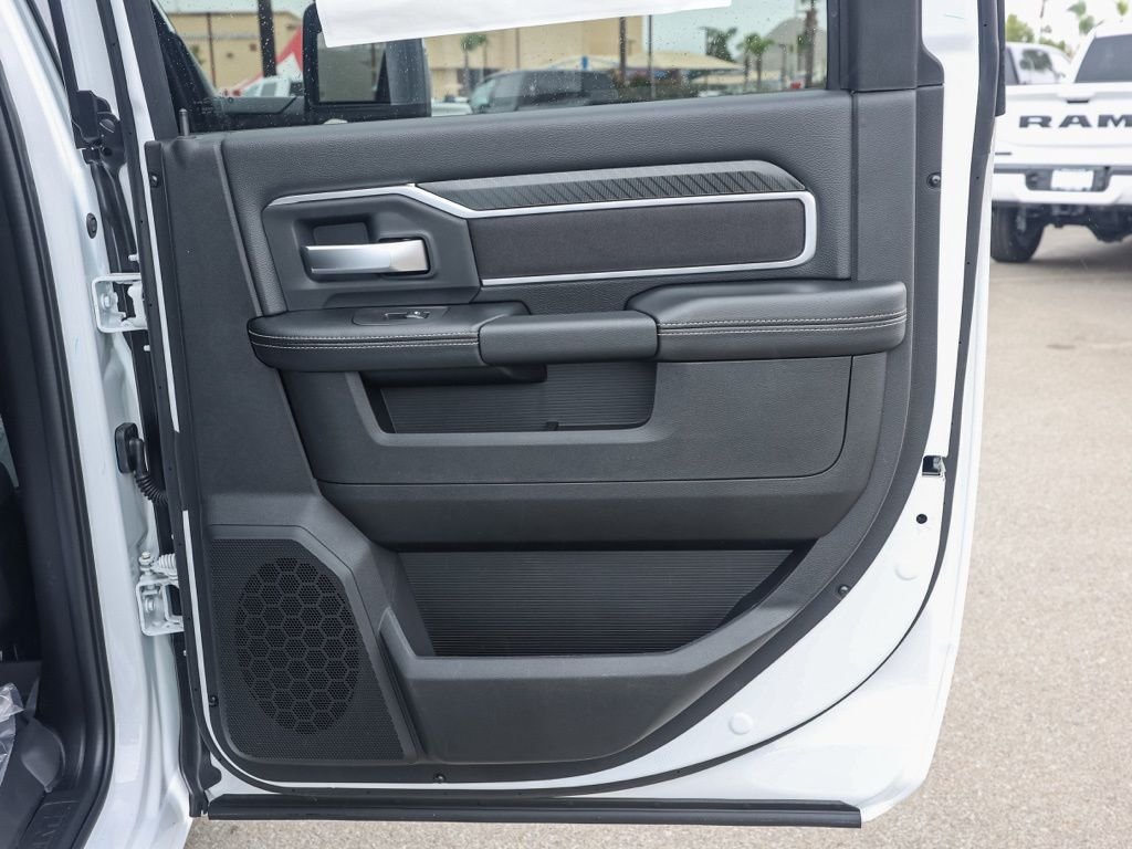 New 2026 Bright White Clear-Coat Exterior Paint RAM Big Horn Night Edition image 17