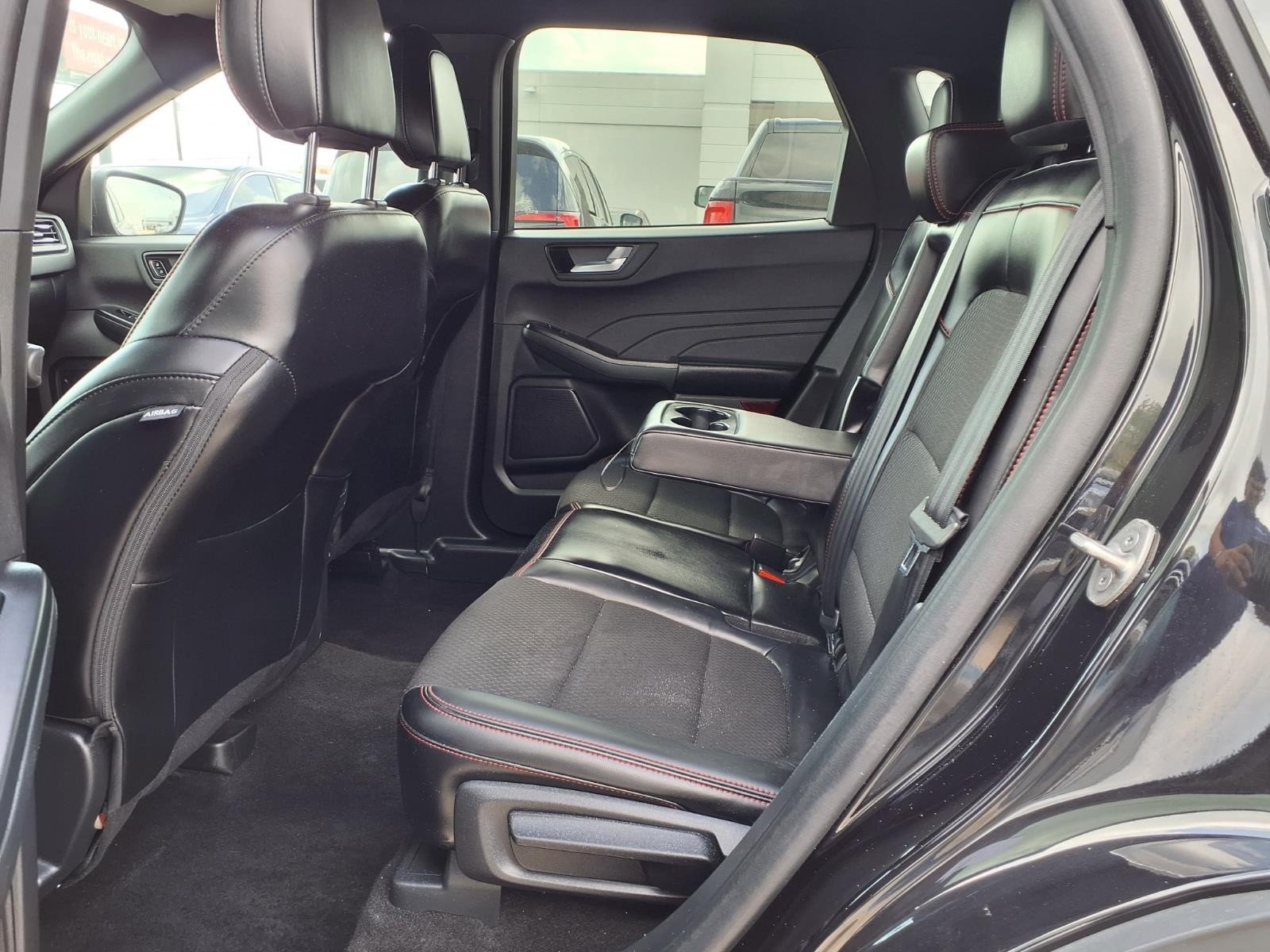 2025 Ford Escape ST-Line - 11