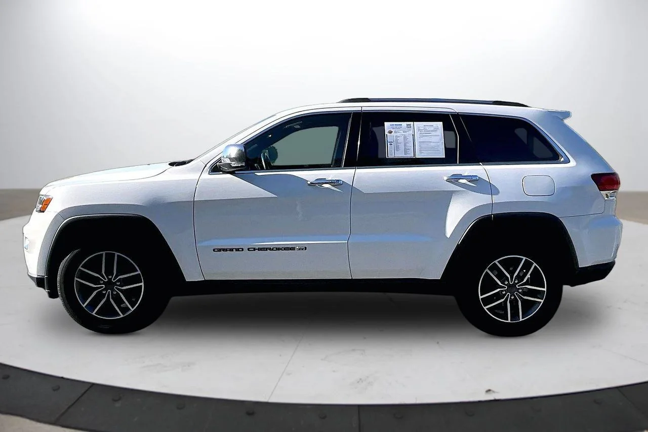 Certified Used 2022 White Jeep Limited image 5