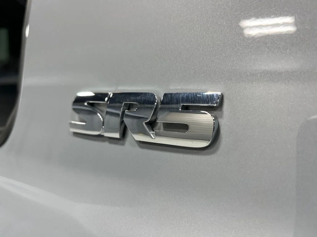 Used 2019 Gray Toyota SR5 image 32