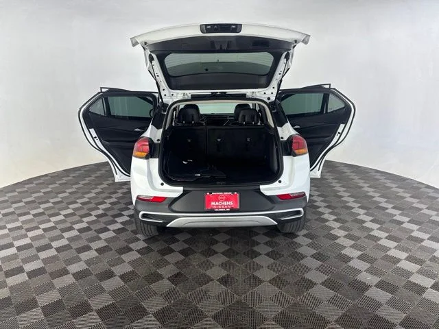 Used 2022 White Buick Preferred image 15