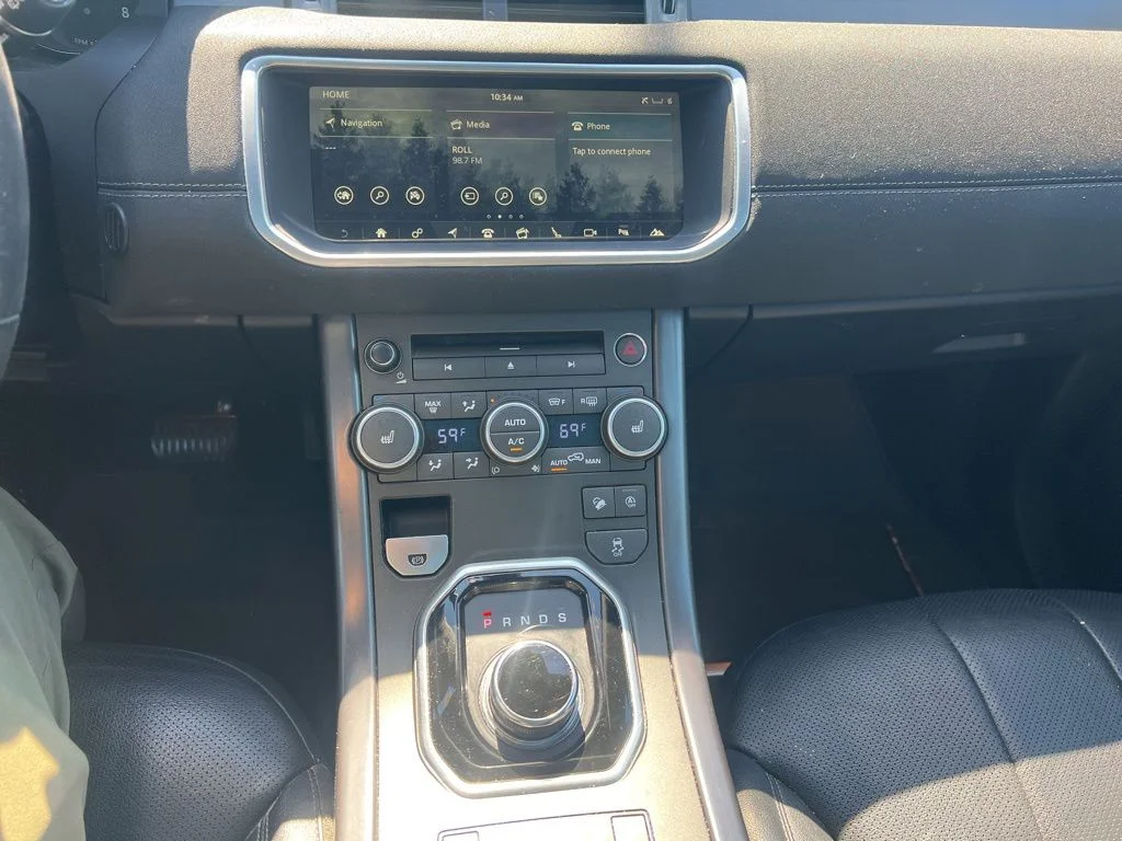 Used 2018 Gray Land Rover Landmark Edition image 9