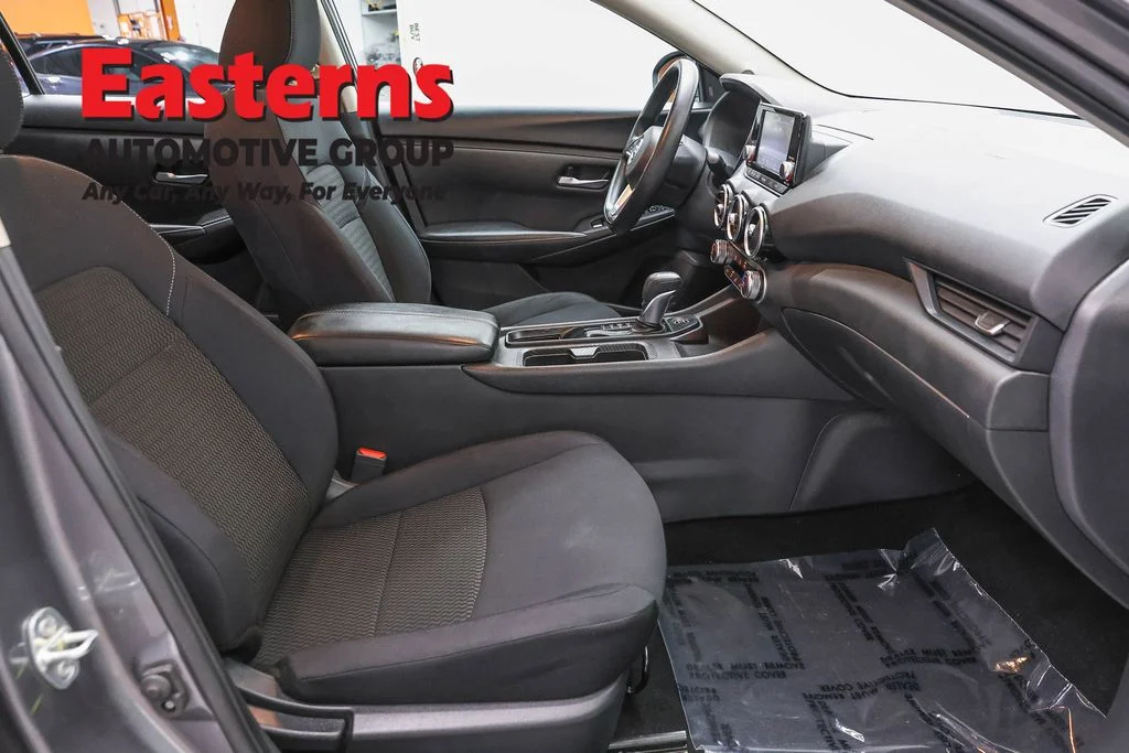 Used 2023 Gray Nissan S image 23