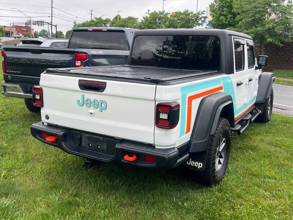 Used 2024 Bright White Clear Coat Jeep Mojave image 4