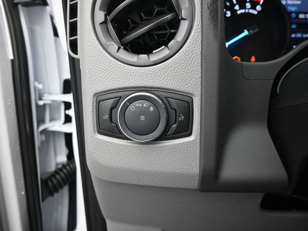 New 2026 White Ford Base image 42